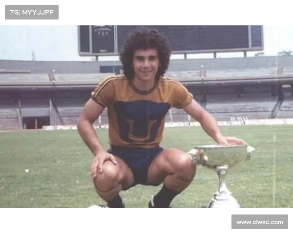 桑切斯的足球生涯与他所效力球队的历史回顾与发展分析