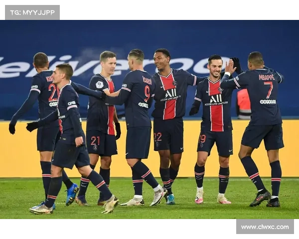 如何支持巴黎圣日耳曼成功夺取欧冠荣耀并实现球队历史性突破